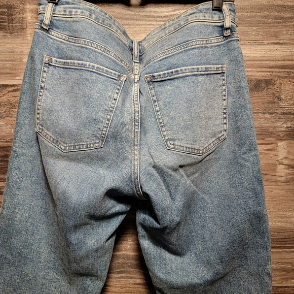 Express Mid Rise Boyfriend Size 8R Distressed Denim Jeans - Picture 2 of 4